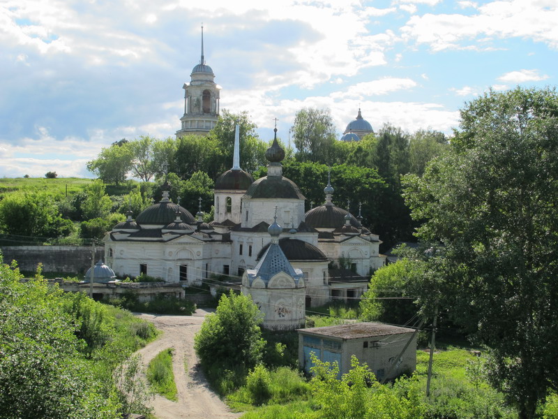 старицкие пещеры,Старица,село Красное, церковь Фельтена 