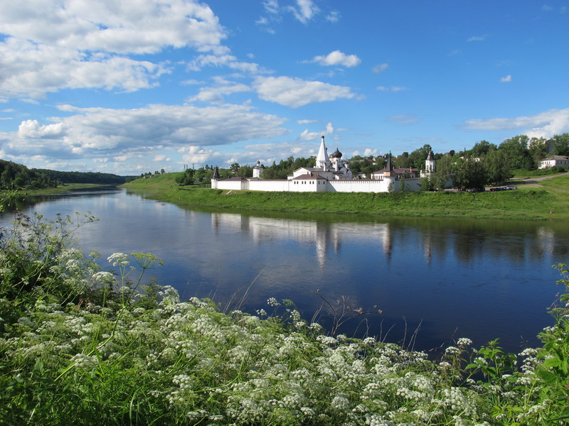 старицкие пещеры,Старица,село Красное, церковь Фельтена 