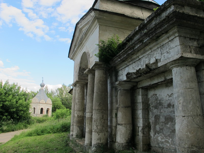 старицкие пещеры,Старица,село Красное, церковь Фельтена 